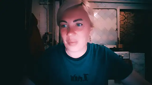 EmmaCat  online show from June 2026 06:13:02 PM