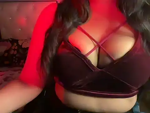 Snapshot of Reena_R chatting on September 2025 04:25:01 PM Reena R online show from September 2025 04:25:01 PM