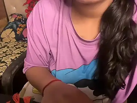 Snapshot of Reena_R chatting on September 2025 07:53:02 AM Reena R online show from September 2025 07:53:02 AM
