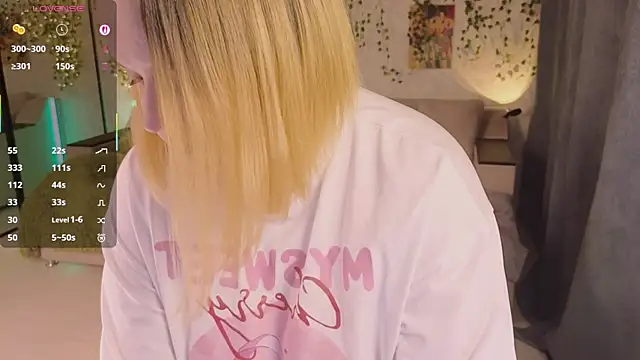 Aki nohana online show from October 2025 01:10:02 PM