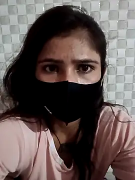 Snapshot of Arti_ chatting on October 2025 04:00:01 PM Arti online show from October 2025 04:00:01 PM