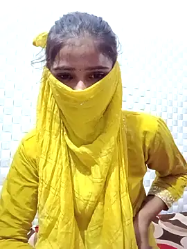 Snapshot of Arti_ chatting on September 2025 10:04:01 AM Arti online show from September 2025 10:04:01 AM