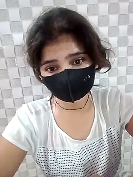 Snapshot of Arti_ chatting on September 2025 12:39:01 AM Arti online show from September 2025 12:39:01 AM