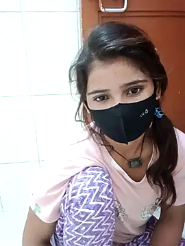 Snapshot of Arti_ chatting on September 2025 03:06:01 PM Arti online show from September 2025 03:06:01 PM