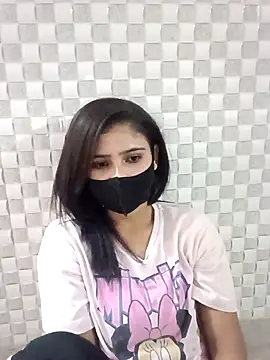 Snapshot of Arti_ chatting on October 2025 05:04:02 PM Arti online show from October 2025 05:04:02 PM