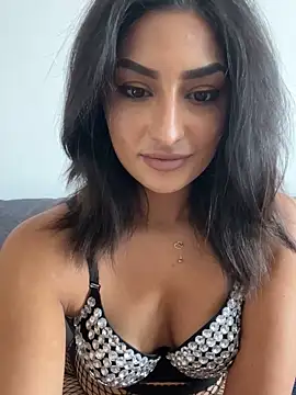 Mia spicyy online show from November 2025 10:29:02 AM