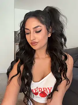 Snapshot of Mia_spicyy chatting on June 2026 08:37:02 AM Mia spicyy online show from June 2026 08:37:02 AM