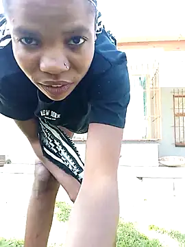 Snapshot of SweetNicky_01 chatting on December 2025 08:24:02 AM SweetNicky 01 online show from December 2025 08:24:02 AM