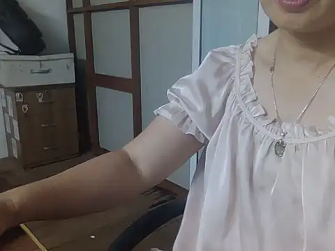 Snapshot of AmyChan086 chatting on June 2026 03:17:02 PM AmyChan086 online show from June 2026 03:17:02 PM