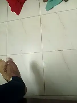 Snapshot of meenahotdarling chatting on September 2025 04:43:02 PM meenahotdarling online show from September 2025 04:43:02 PM