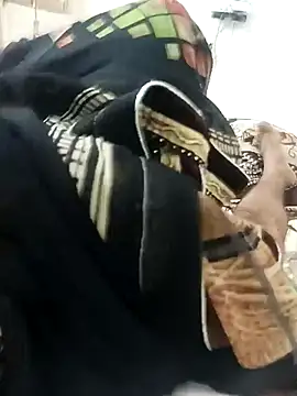 Snapshot of meenahotdarling chatting on September 2025 11:16:01 AM meenahotdarling online show from September 2025 11:16:01 AM