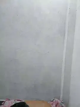 bigcutecouple online show from February 2026 10:28:01 AM