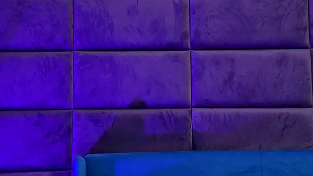 YssabelFox online show from December 2025 02:56:01 PM