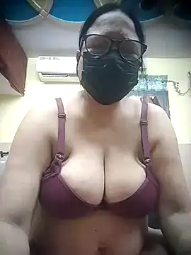 thehotlady online show from June 2026 03:34:01 PM