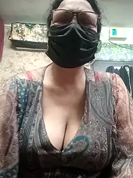 thehotlady online show from February 2026 03:24:02 AM