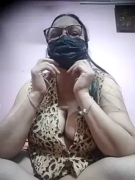 thehotlady online show from October 2025 10:05:02 AM