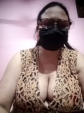 thehotlady online show from November 2025 09:54:02 AM