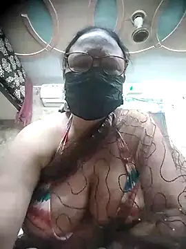 Snapshot of thehotlady chatting on October 2025 05:42:02 AM thehotlady online show from October 2025 05:42:02 AM
