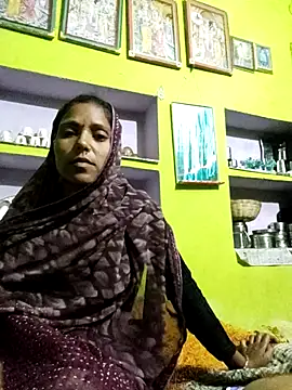Snapshot of Beautyful_girl__81 chatting on October 2025 05:58:02 PM Beautyful girl 81 online show from October 2025 05:58:02 PM