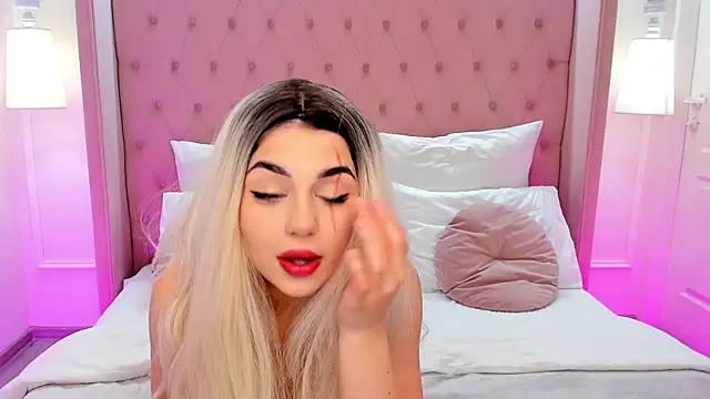 HelenTiny online show from October 2025 01:41:01 PM