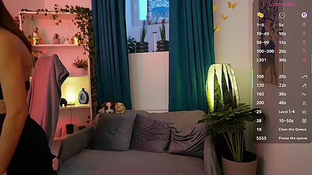 Alexis Love  online show from October 2025 02:16:02 PM