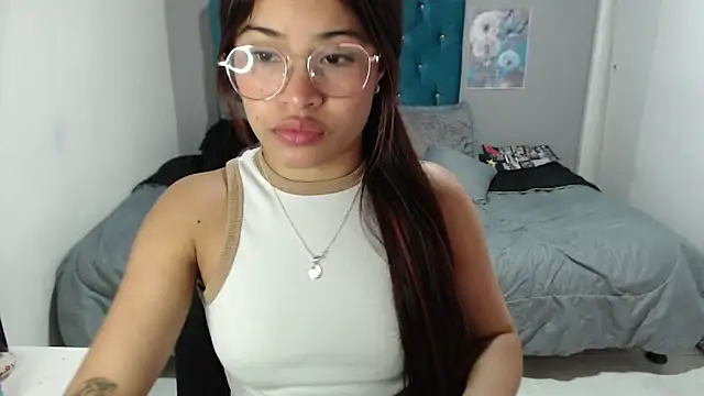 Snapshot of mia_sexgirl chatting on February 2026 12:24:02 PM mia sexgirl online show from February 2026 12:24:02 PM