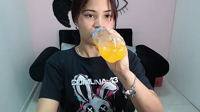 Snapshot of mia_sexgirl chatting on October 2025 12:17:02 PM mia sexgirl online show from October 2025 12:17:02 PM