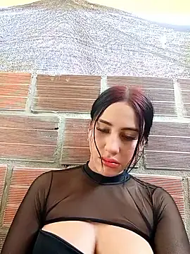 Katalella Hott online show from October 2025 02:40:02 PM