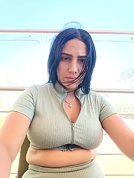 Snapshot of Katalella_Hott chatting on October 2025 03:44:01 PM Katalella Hott online show from October 2025 03:44:01 PM