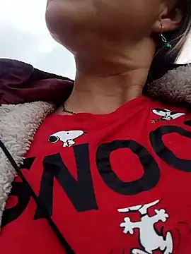 LaraCaliente online show from January 2026 09:21:02 PM