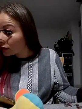 Snapshot of LaraCaliente chatting on February 2026 11:36:02 PM LaraCaliente online show from February 2026 11:36:02 PM