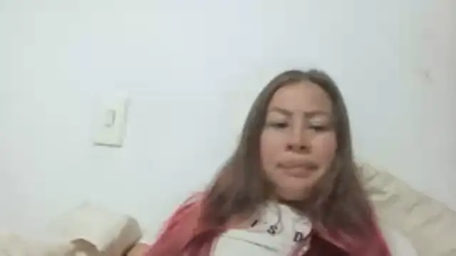 LaraCaliente online show from March 2026 11:40:01 PM