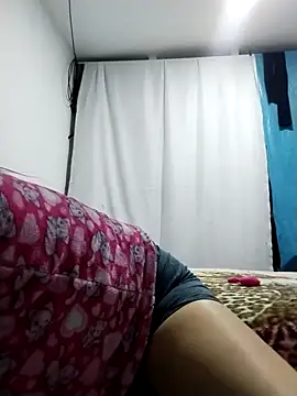 LaraCaliente online show from March 2026 01:09:02 AM