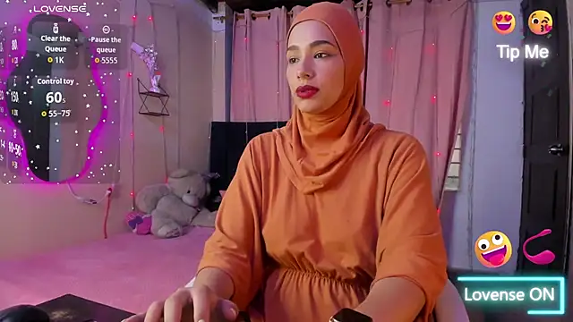 ShanaJamil online show from January 2026 12:21:01 PM