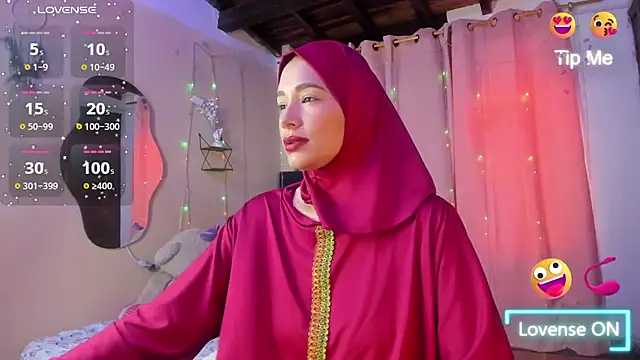 ShanaJamil online show from November 2025 12:09:02 PM