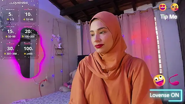 ShanaJamil online show from December 2025 12:11:01 PM