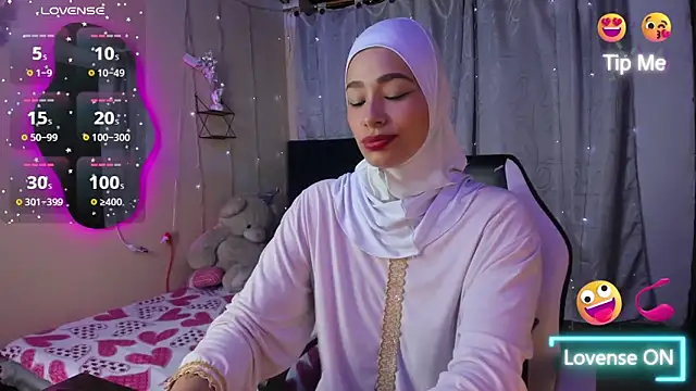 ShanaJamil online show from February 2026 12:17:01 PM