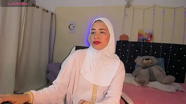 ShanaJamil online show from April 2026 12:10:01 PM