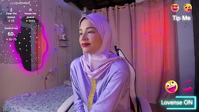 ShanaJamil online show from December 2025 12:20:02 PM