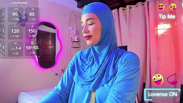 ShanaJamil online show from October 2025 12:03:01 PM