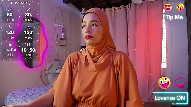 ShanaJamil online show from December 2025 02:27:02 PM