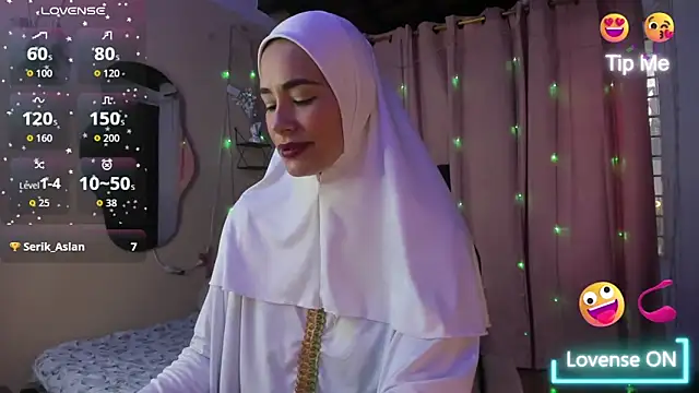 ShanaJamil online show from November 2025 12:09:02 PM