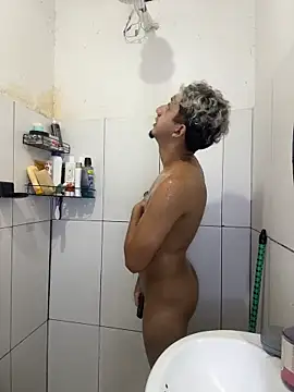 CasalMaldoso01 online show from February 2026 11:27:01 PM