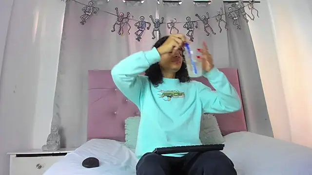 EthanBlackwoodd online show from November 2025 08:02:01 PM