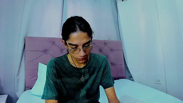 EthanBlackwoodd online show from February 2026 07:57:01 PM