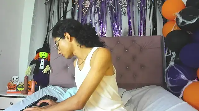 EthanBlackwoodd online show from October 2025 09:28:02 AM