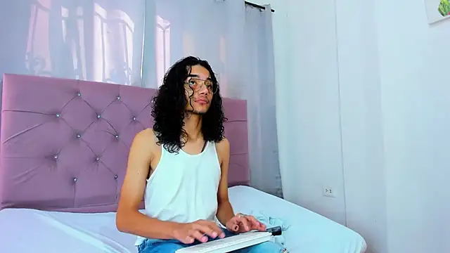 EthanBlackwoodd online show from January 2026 08:12:02 PM