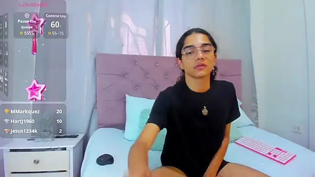 EthanBlackwoodd online show from February 2026 07:56:01 PM