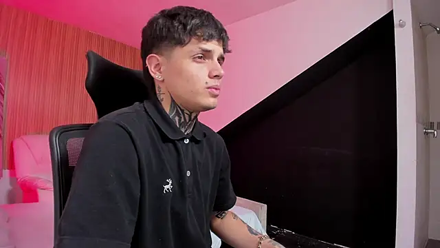 Declan-Fox online show from September 2025 03:40:02 AM