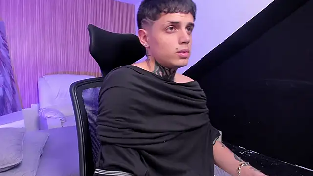 Declan-Fox online show from September 2025 03:35:01 AM